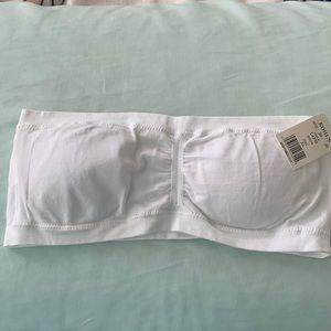 Strapless White Bra with Removable pads.